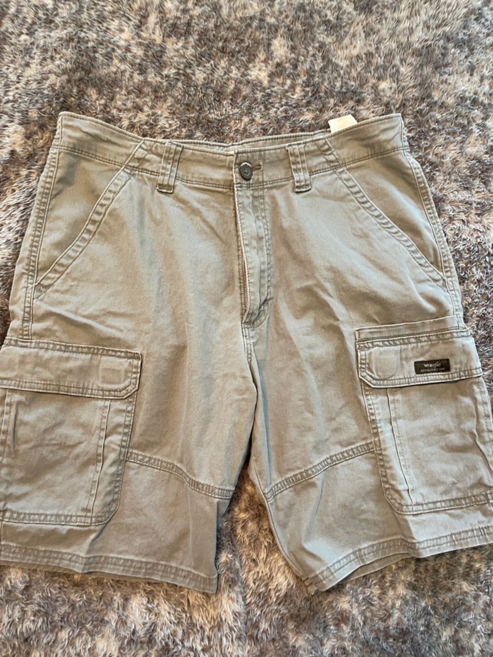 Wrangler Men's Cargo Shorts in gray